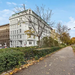 Limehome Rossauer Laende Vienna
