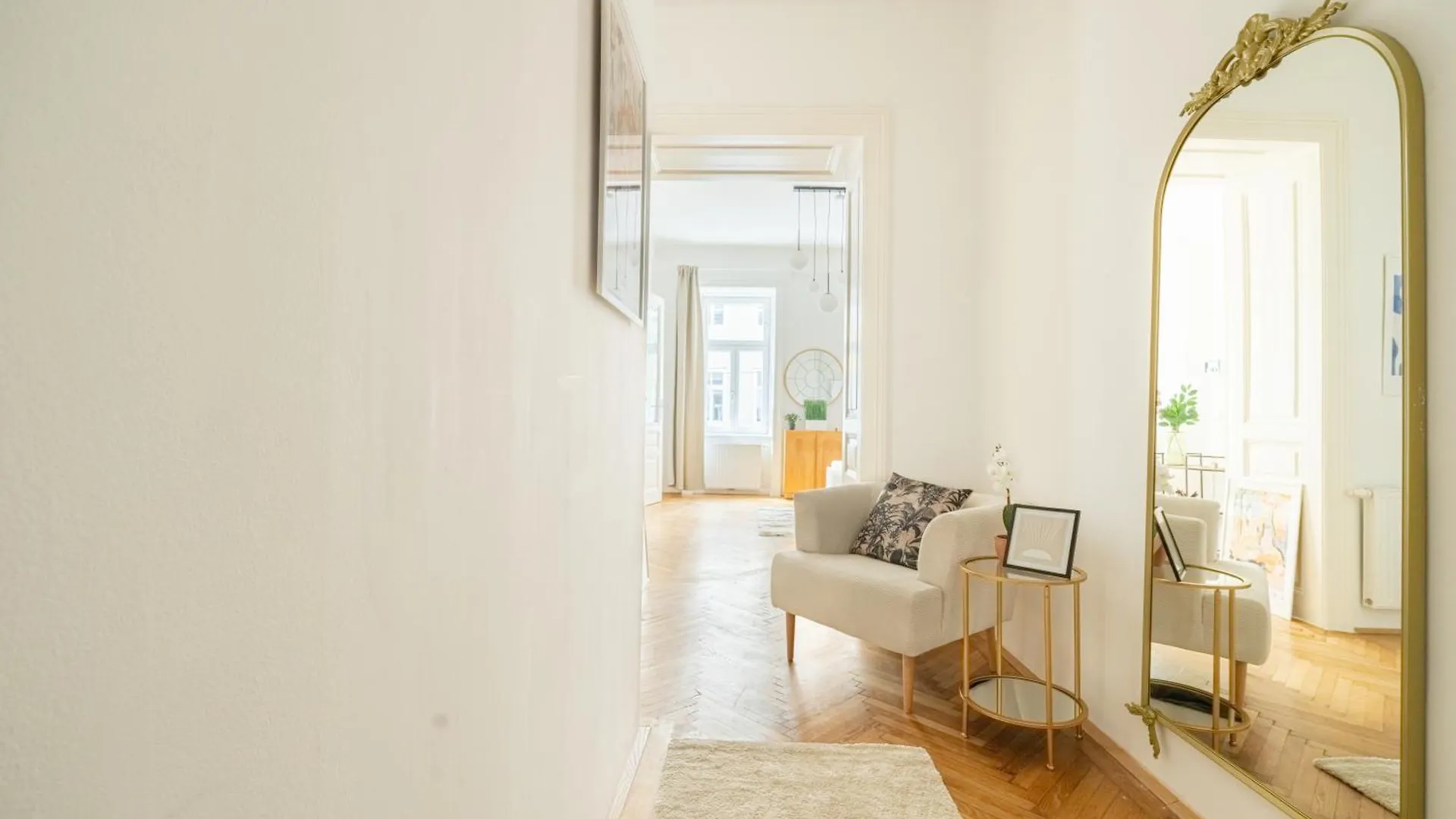 4Ty3 Apartments - Franz Josef City Apartment Is Calling Vienna